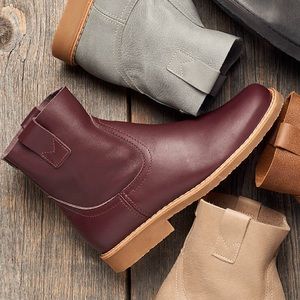 Roots Shorty Boot (Brand New)